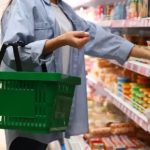 El consumo en hogares registró un leve descenso en agosto